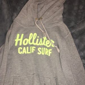holister, neon yellow label, XL, 60% cotton